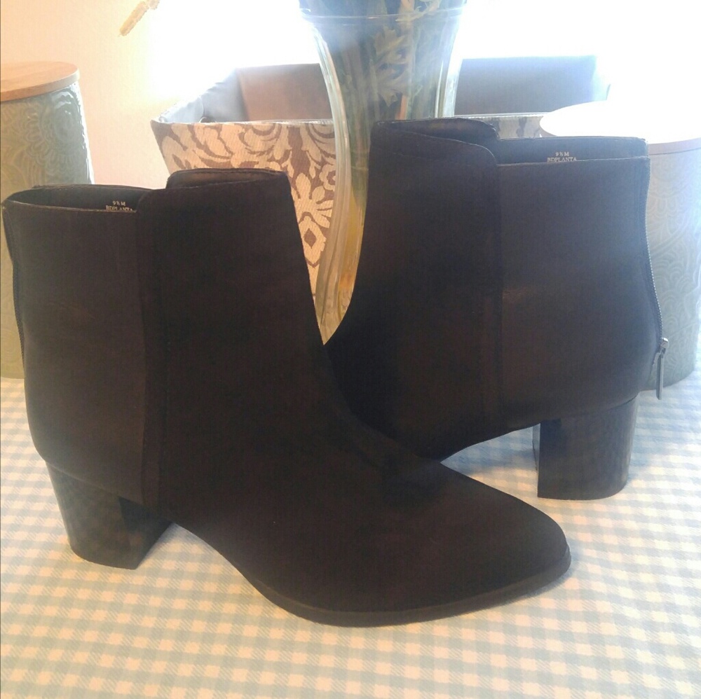 Bandolino Black Booties